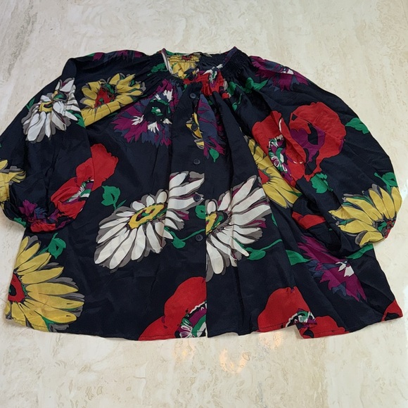 Fabulous Tucker NYC top - Picture 3 of 5